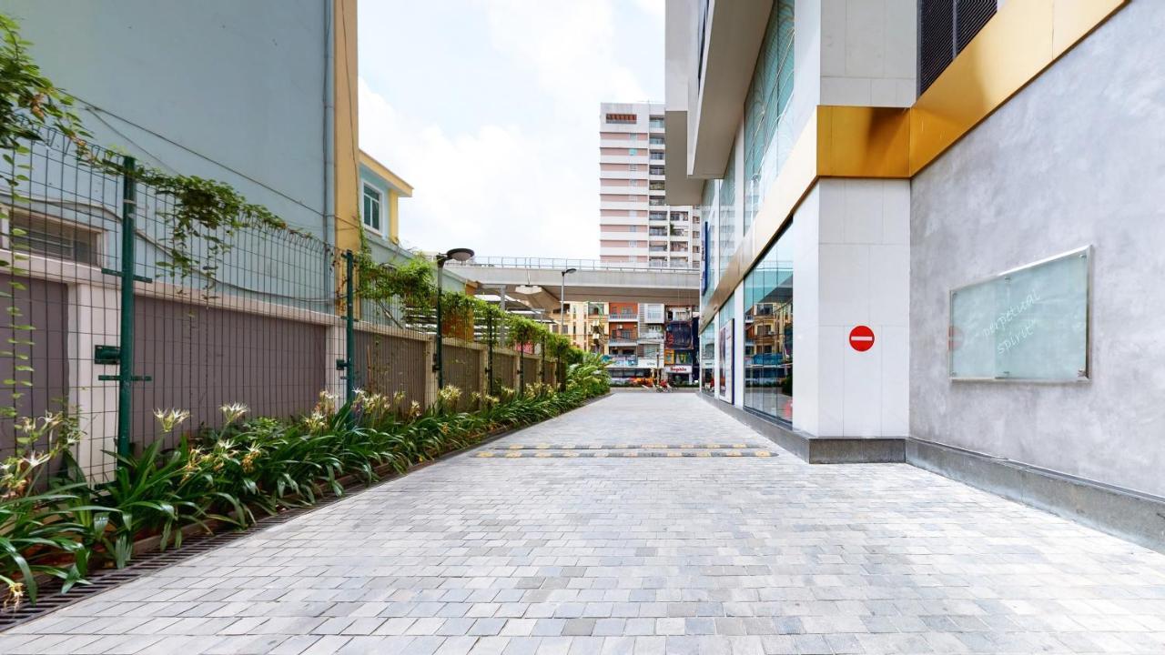 Cau Giay Hotel - By Bay Luxury Hanoi Exterior photo